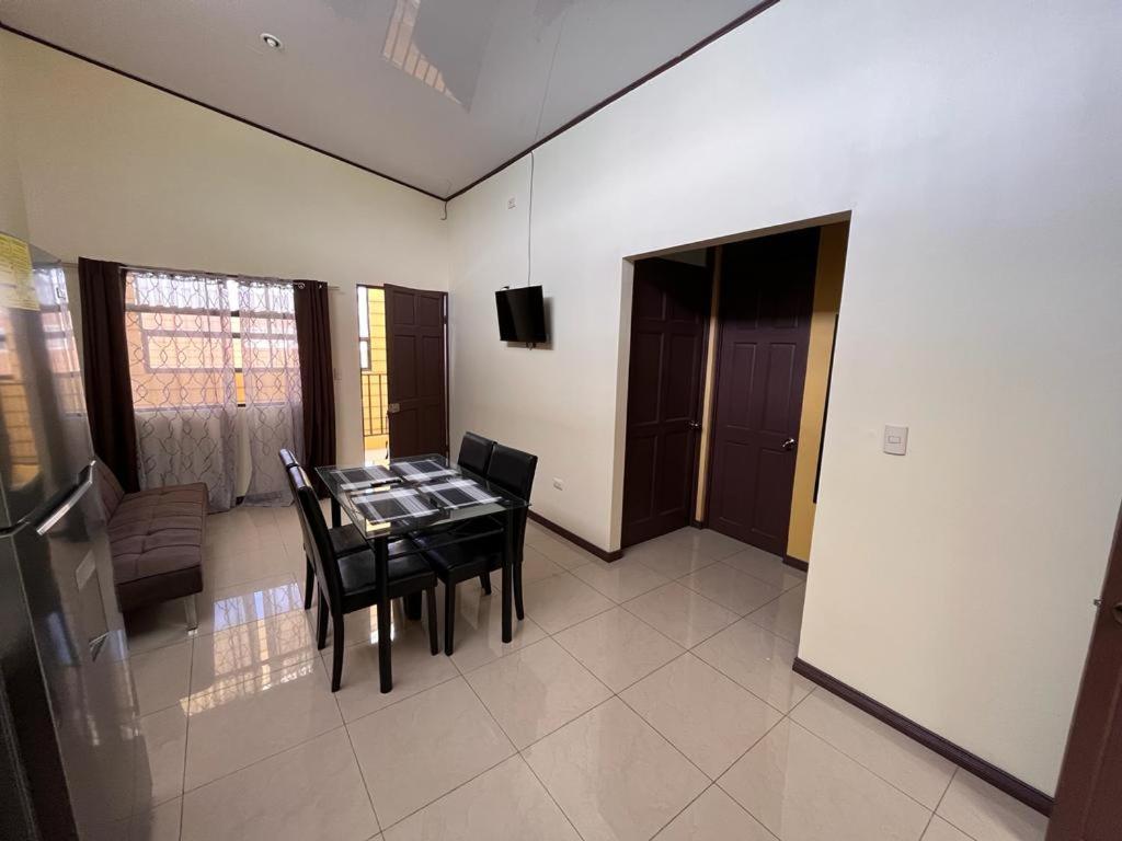 Apartamentos Guzman El Tejar المظهر الخارجي الصورة