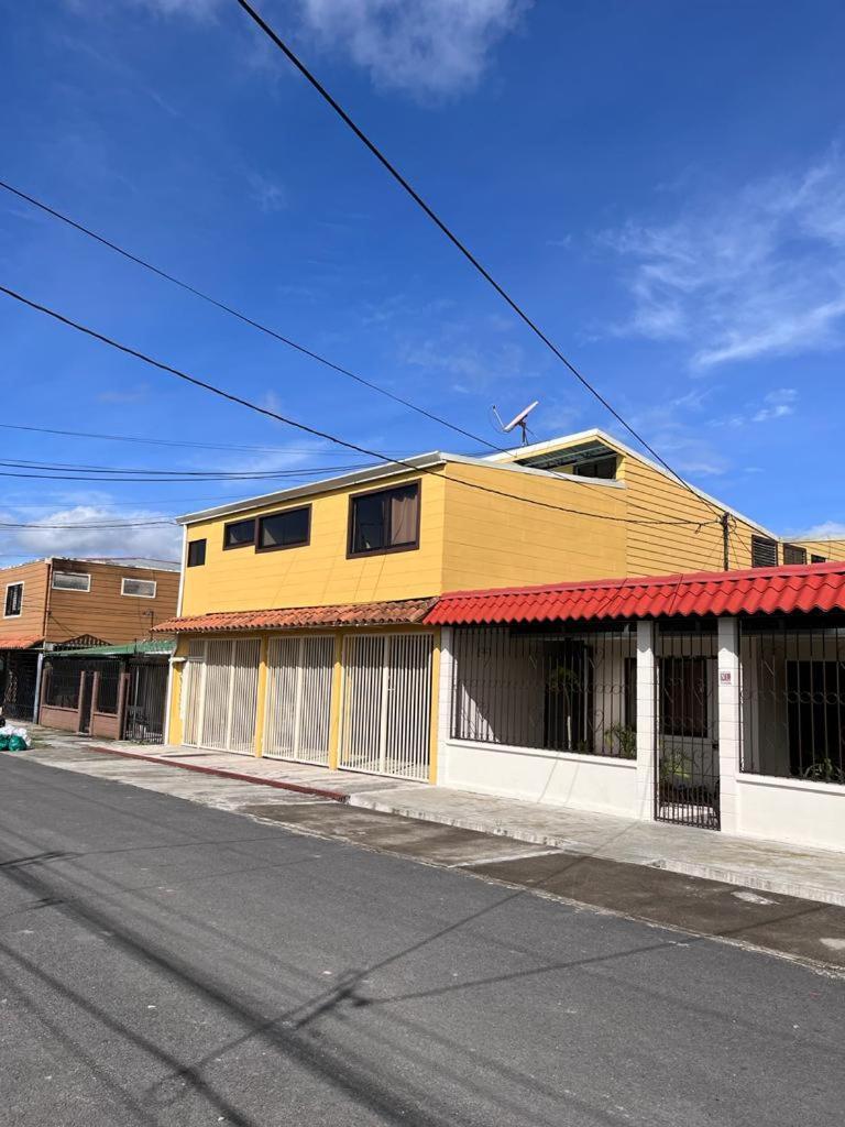 Apartamentos Guzman El Tejar المظهر الخارجي الصورة